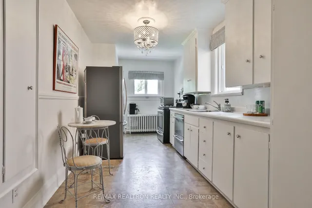 Additional image 22 of 814 Duplex Ave