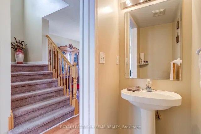 Additional image 15 of 1063 Wallbrook Cres