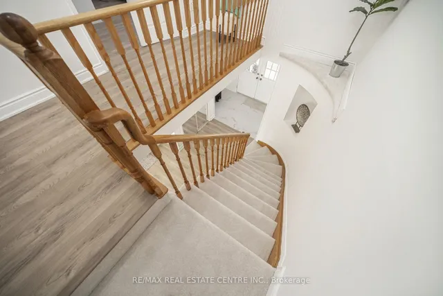 Additional image 35 of 126 Sandyshores Dr