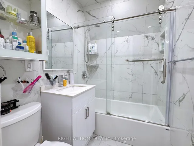 Additional image 24 of 2901 Jane St Unit 101