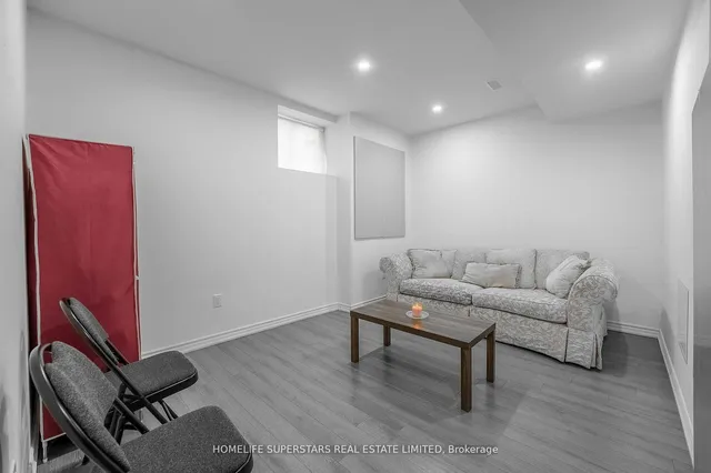 Additional image 31 of 21 Upperlinks Dr