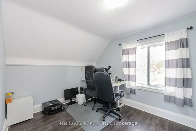 Additional image 20 of 231 Lawrence Ave