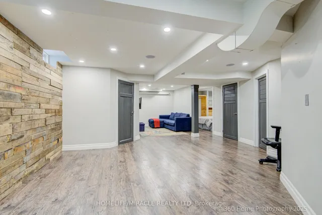 Additional image 29 of 1044 Zimmerman Cres