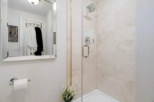 Additional image 29 of 360 Cosburn Cres