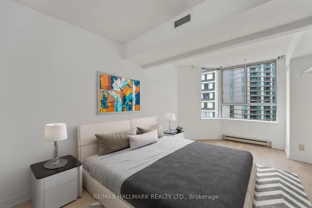 Additional image 10 of 44 Gerrard St Unit PH08