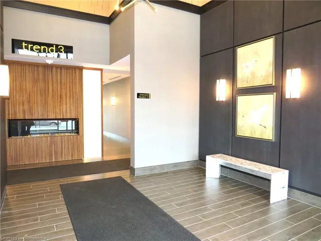 Additional image 4 of 470 Dundas St Unit 305