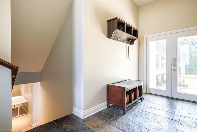 Additional image 37 of 330 Strathcona Dr