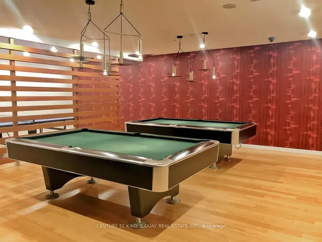 Additional image 39 of 21 Iceboat Terr Unit ph01