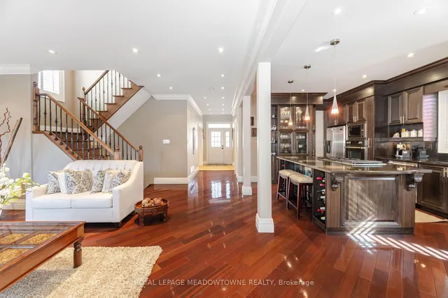 Additional image 10 of 915 Gaslight Way