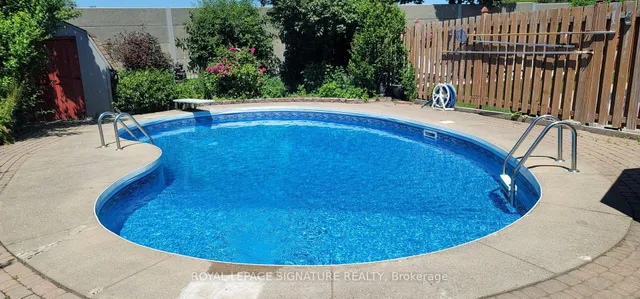 Additional image 35 of 48 Lawndale Cres