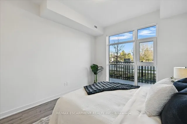 Additional image 17 of 340 PLAINS Rd Unit 102