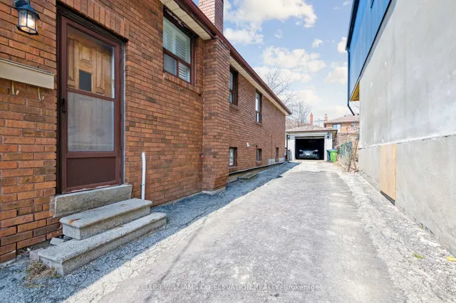 Additional image 39 of 924 Glencairn Ave