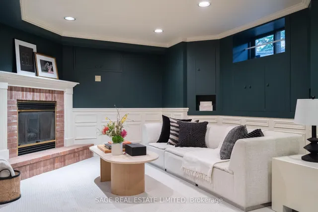 Additional image 42 of 57 Castle Frank Rd