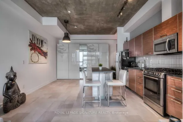 Additional image 11 of 60 Bathurst St Unit 909