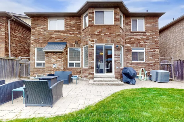 Additional image 34 of 22 Tawnberry Circ