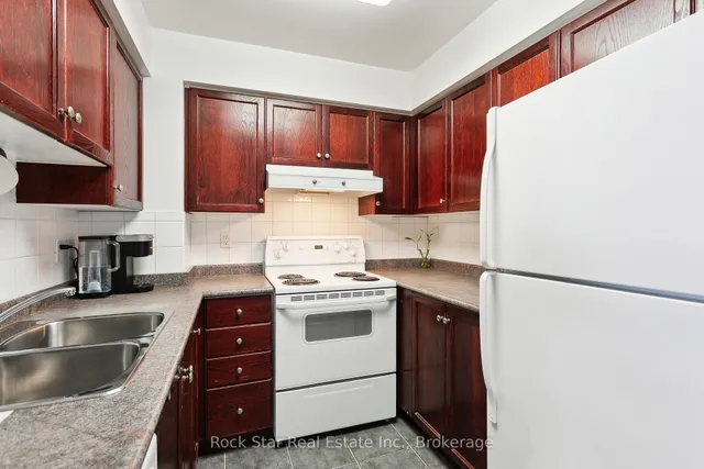 Additional image 16 of 35 Kingsbridge Garden Circ Unit 408