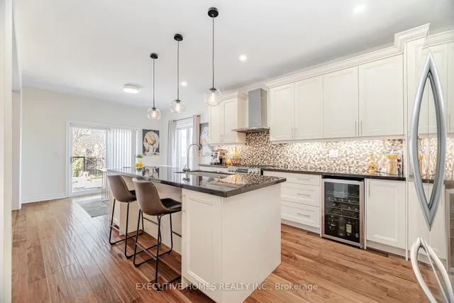 Additional image 15 of 221 Cathcart Cres