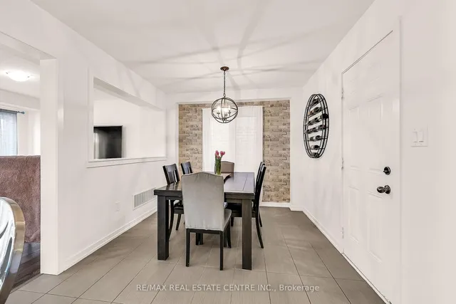 Additional image 8 of 18 Scarletwood St