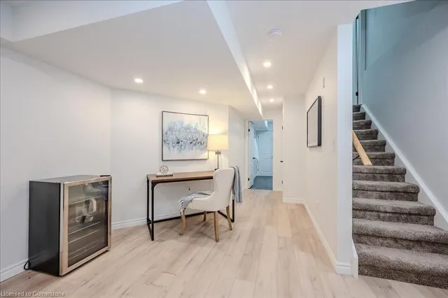 Additional image 36 of 504 Netherwood Cres