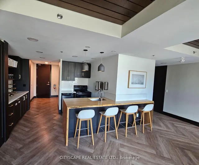 70 Alexander St Unit 802