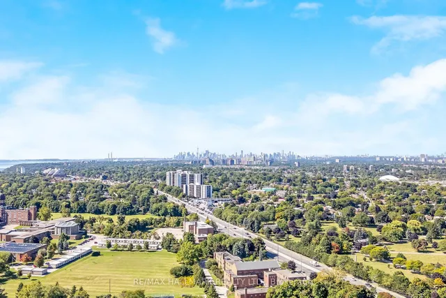 Additional image 49 of 68 Harewood Ave