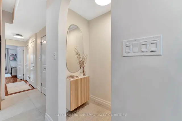 Additional image 7 of 555 King St Unit 303