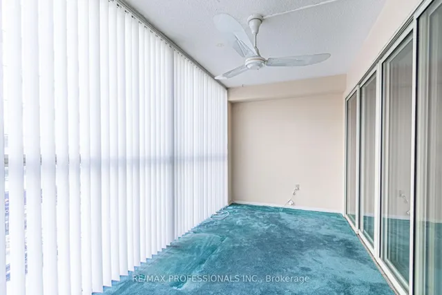 Additional image 9 of 705 King St Unit 405