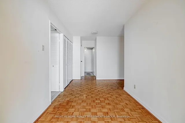 Additional image 4 of 65 Harbour Sq Unit 1910