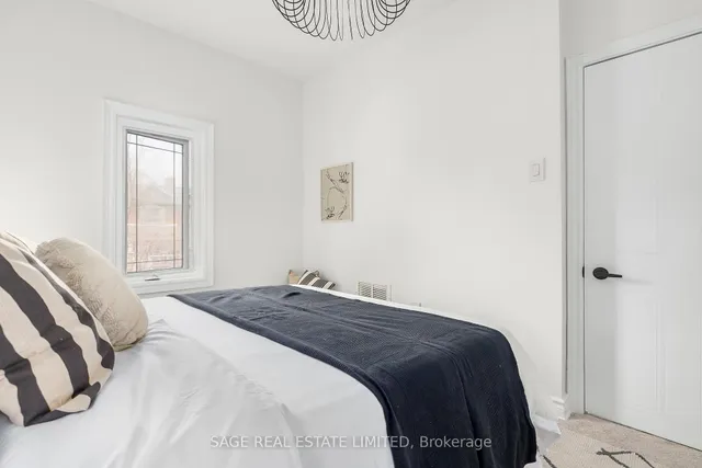 Additional image 33 of 147 Boon Ave