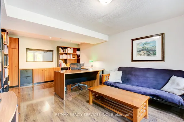 Additional image 28 of 25 Brookbank Crt