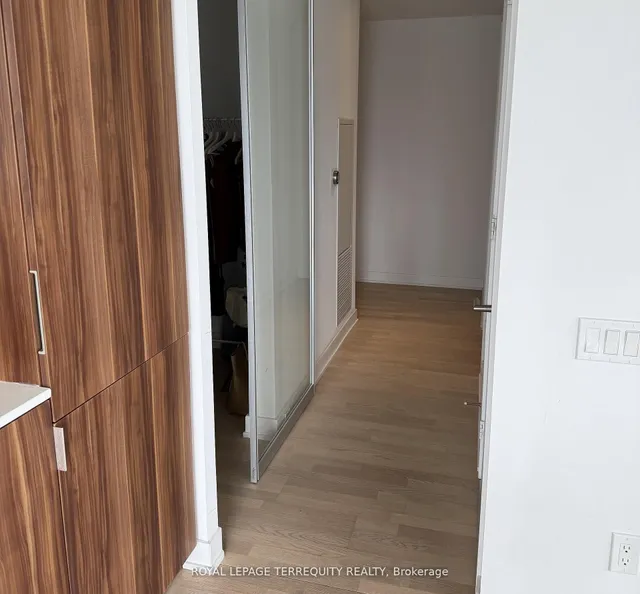 Additional image 13 of 185 Roehampton Ave Unit 1510