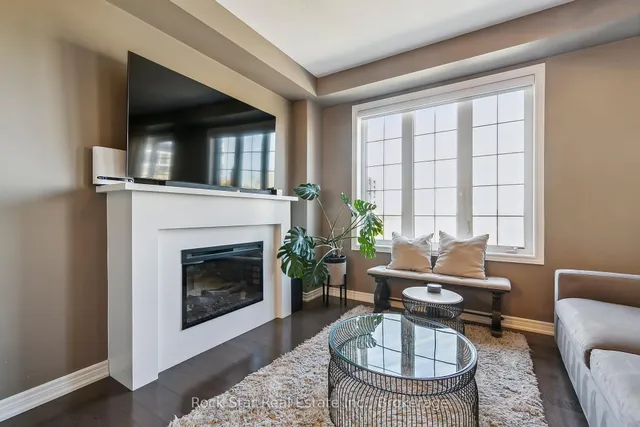 Additional image 7 of 3150 BLACKFRIAR Common