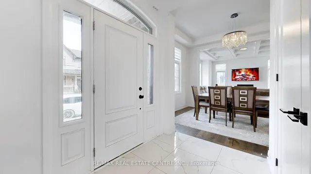 Additional image 24 of 1473 Varelas Passage