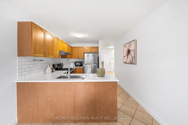 Additional image 15 of 34 Shadyglen Dr