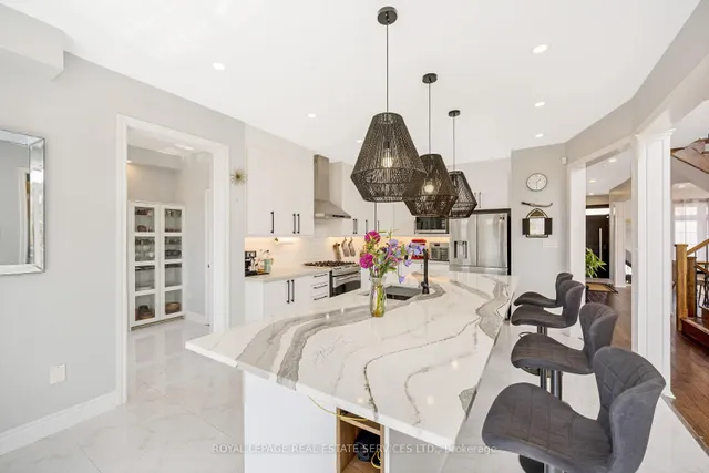 Additional image 16 of 606 Nairn Circ