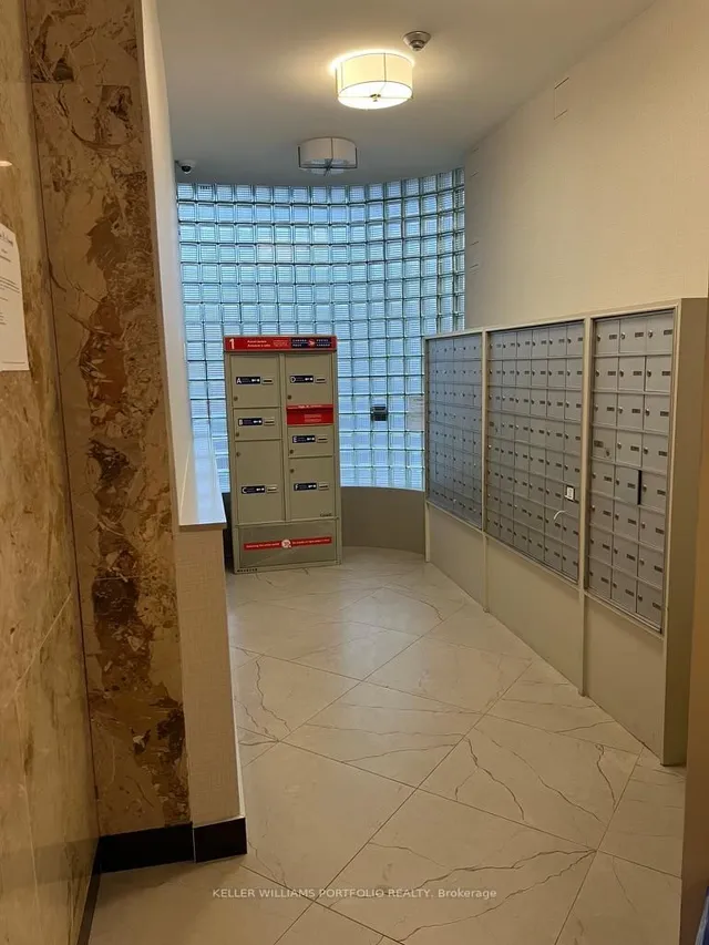 Additional image 29 of 580 Christie St Unit 206