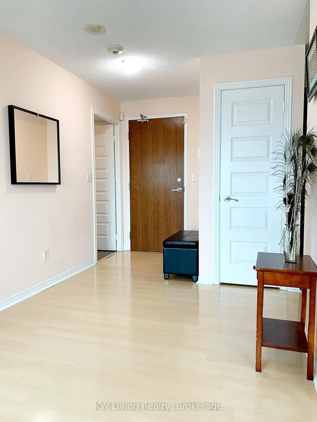 Additional image 7 of 215 Queen St Unit 810