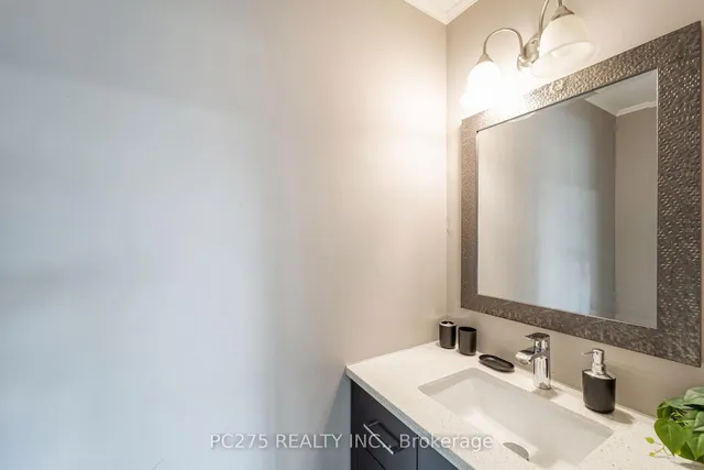 Additional image 31 of 67 Acton Ave