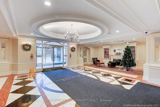 Additional image 20 of 889 Bay St Unit 512