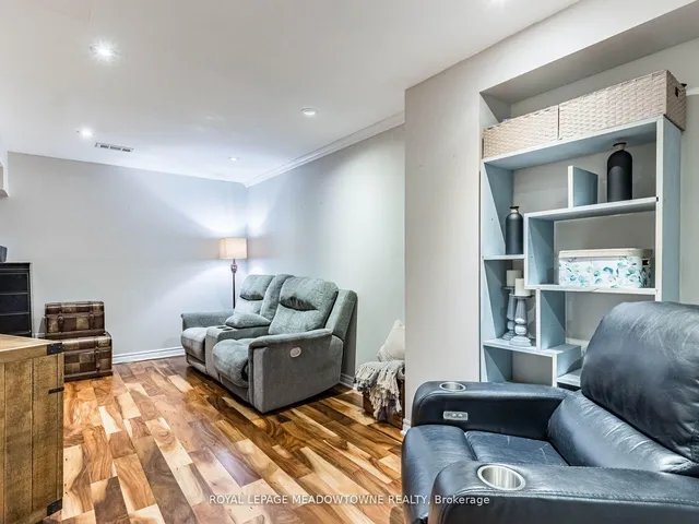 Additional image 38 of 73 Townley Cres