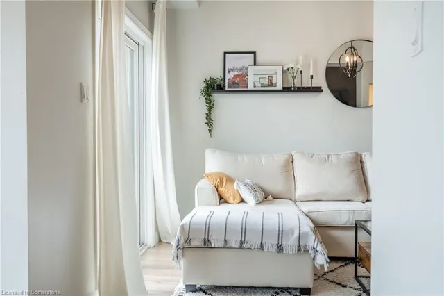 Additional image 19 of 11 Stockbridge Gdns Unit 5