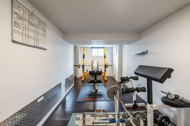 Additional image 33 of 170 Newlands Ave