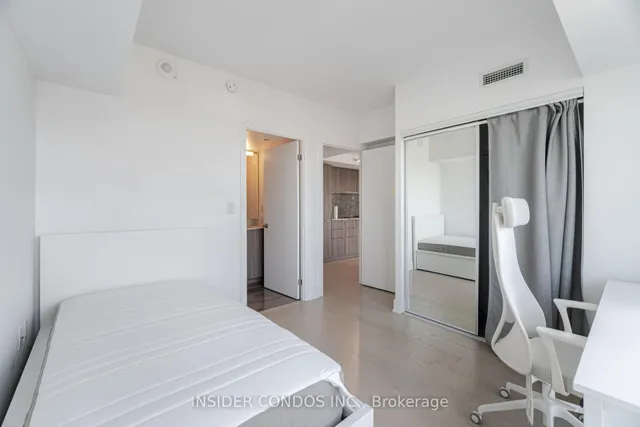 Additional image 18 of 955 Bay St Unit 2607