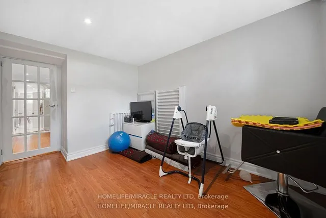 Additional image 27 of 90 Deanvar Ave