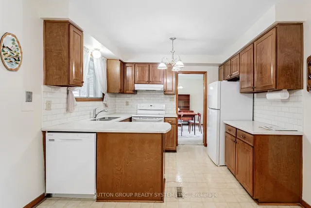 Additional image 9 of 994 Streamway Cres