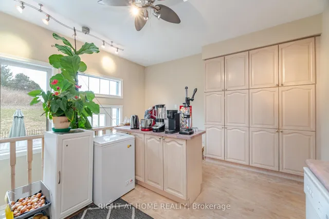 Additional image 16 of 257 Anthony Ave