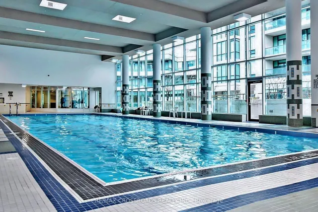 Additional image 23 of 33 Bay St Unit 813