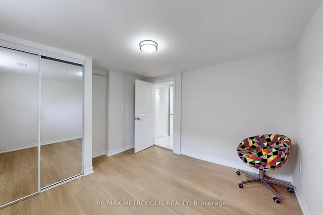 Additional image 38 of 19 Tremely Cres