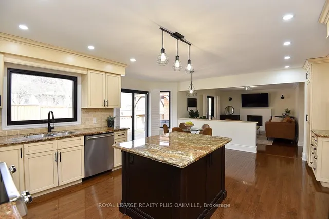 Additional image 20 of 81 Jerome Park Dr