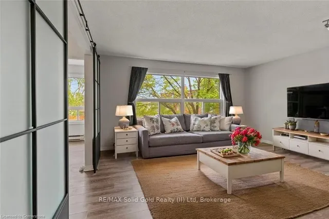 Additional image 4 of 30 Hugo Cres Unit 201